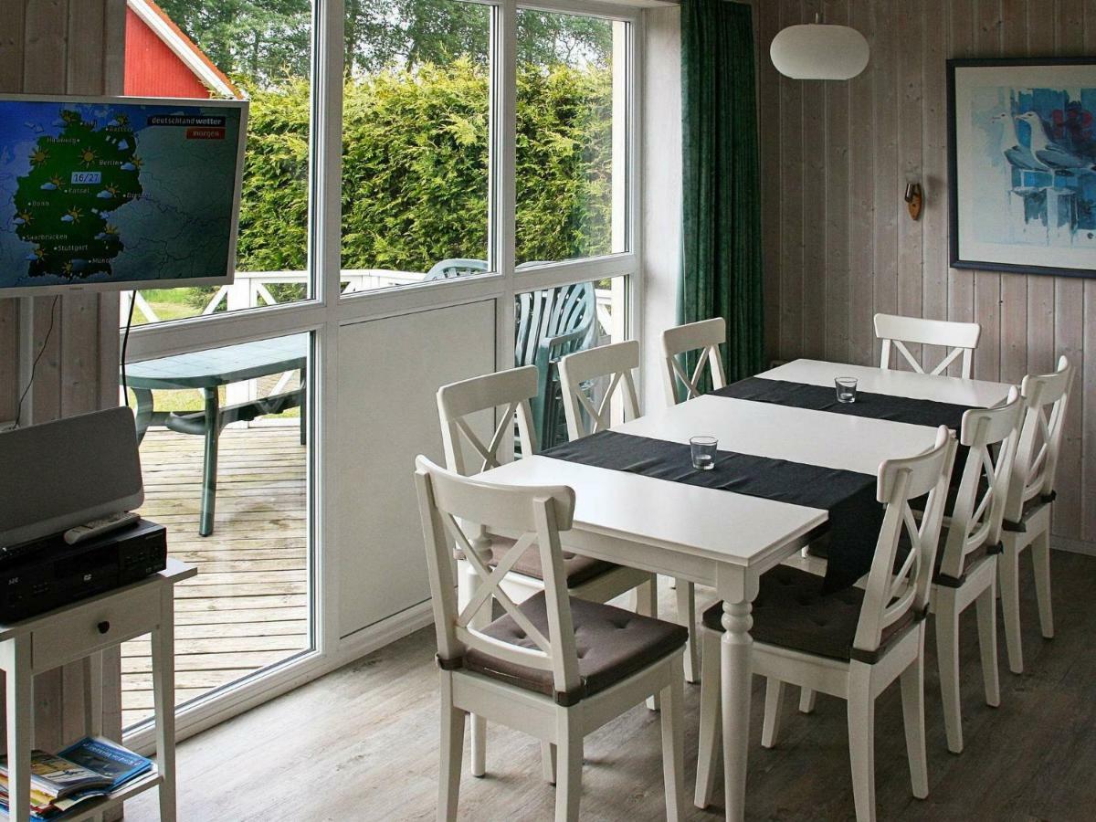8 Person Holiday Home In Гельтинг Номер фото